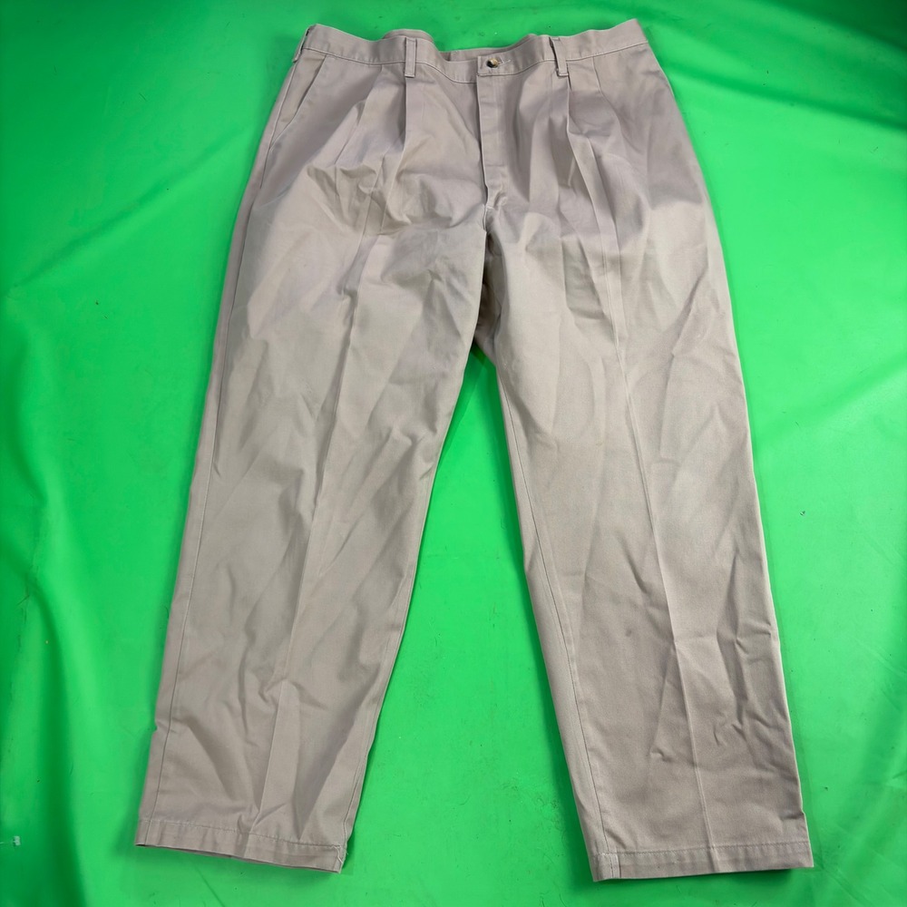 Timber Creek Wrangler Chino Pants Mens 42/30 Khaki Pleated Stretch Comfort Waist